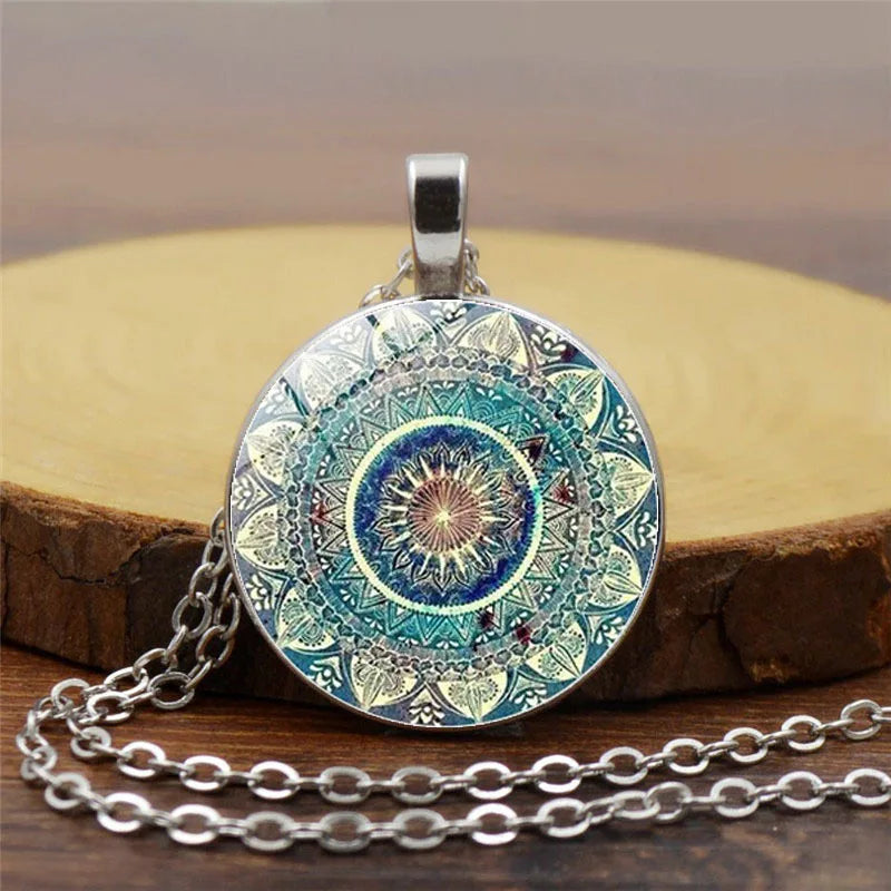 🔮 Mandala Charm Ohrringe & Halsketten-Set – Om Symbol & Zen Kunst