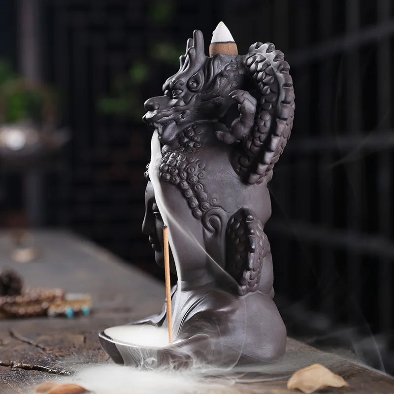 Rückfluss-Räuchergefäß „Drachen & Buddha“ aus lila Ton – Zen Deko & Aromatherapie für Zuhause (Keramik)
