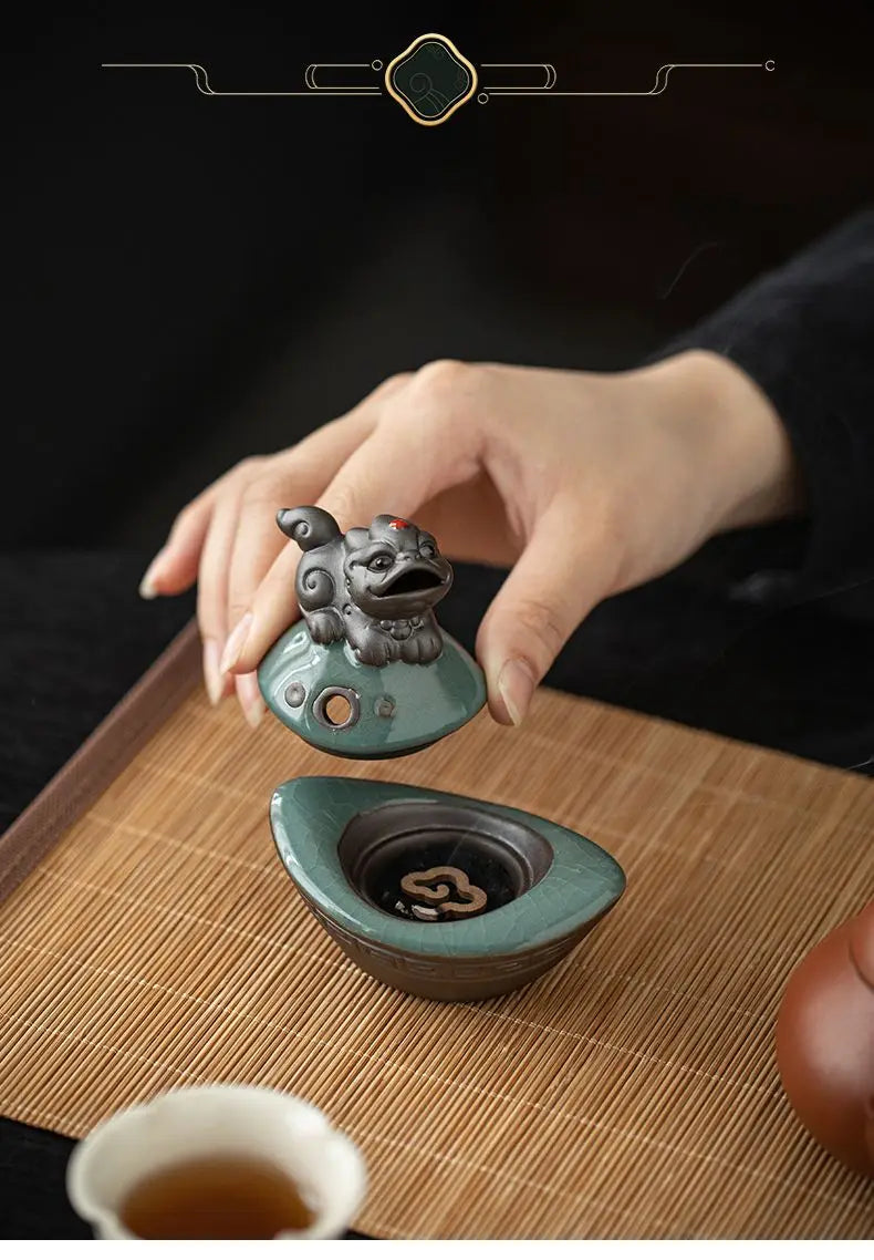 Mini-Räuchergefäß „Pixiu“ aus Keramik – Feng Shui Dekoration für Reichtum & Glück