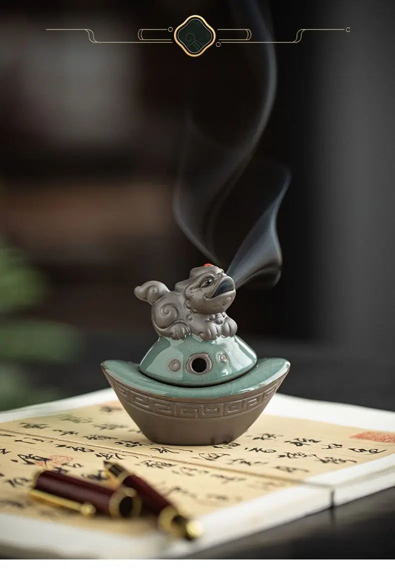 Mini-Räuchergefäß „Pixiu“ aus Keramik – Feng Shui Dekoration für Reichtum & Glück