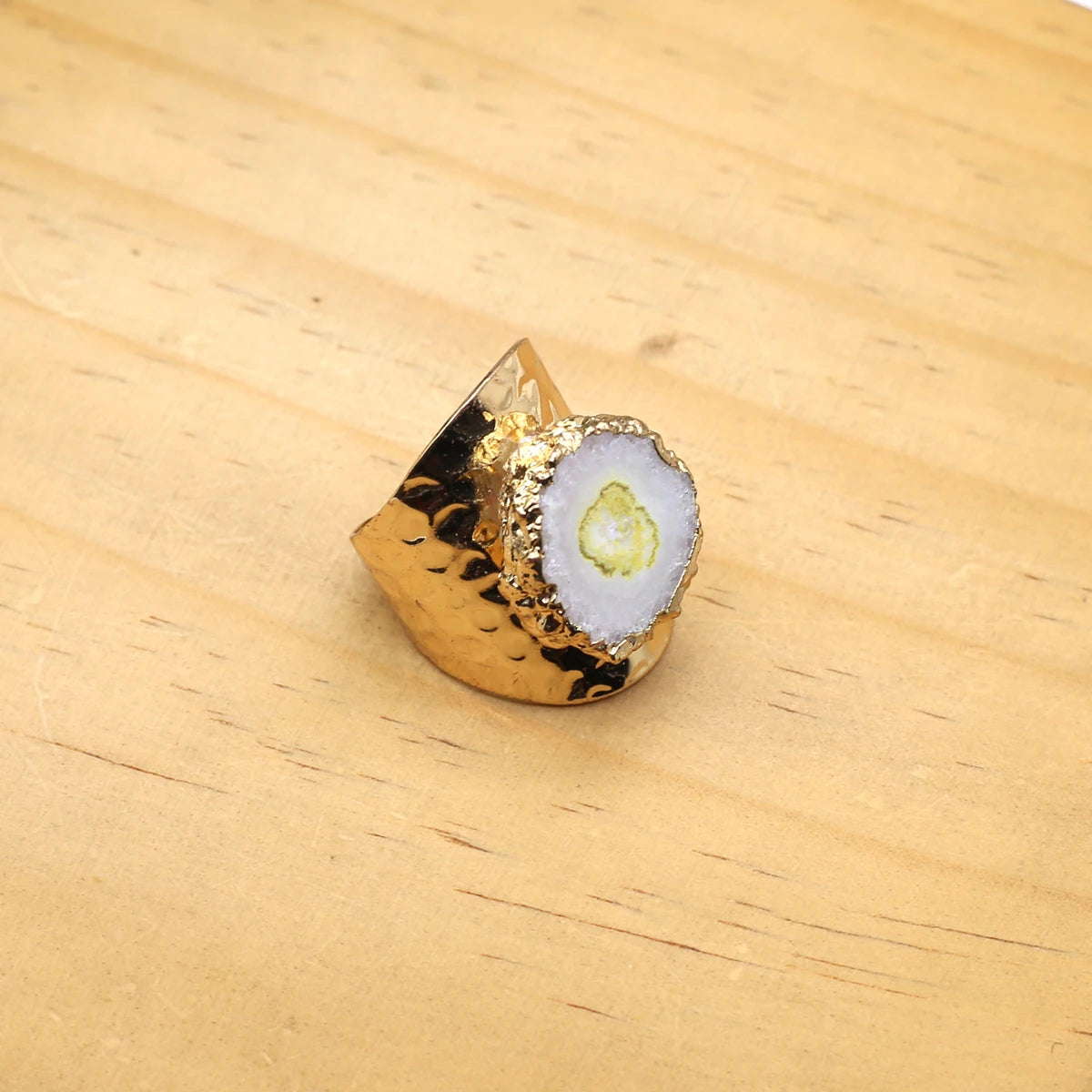 đ NatĂźrlicher Druzy Achat Ring â Verstellbarer Goldplattierter Geoden-Kristall (8 Farben)