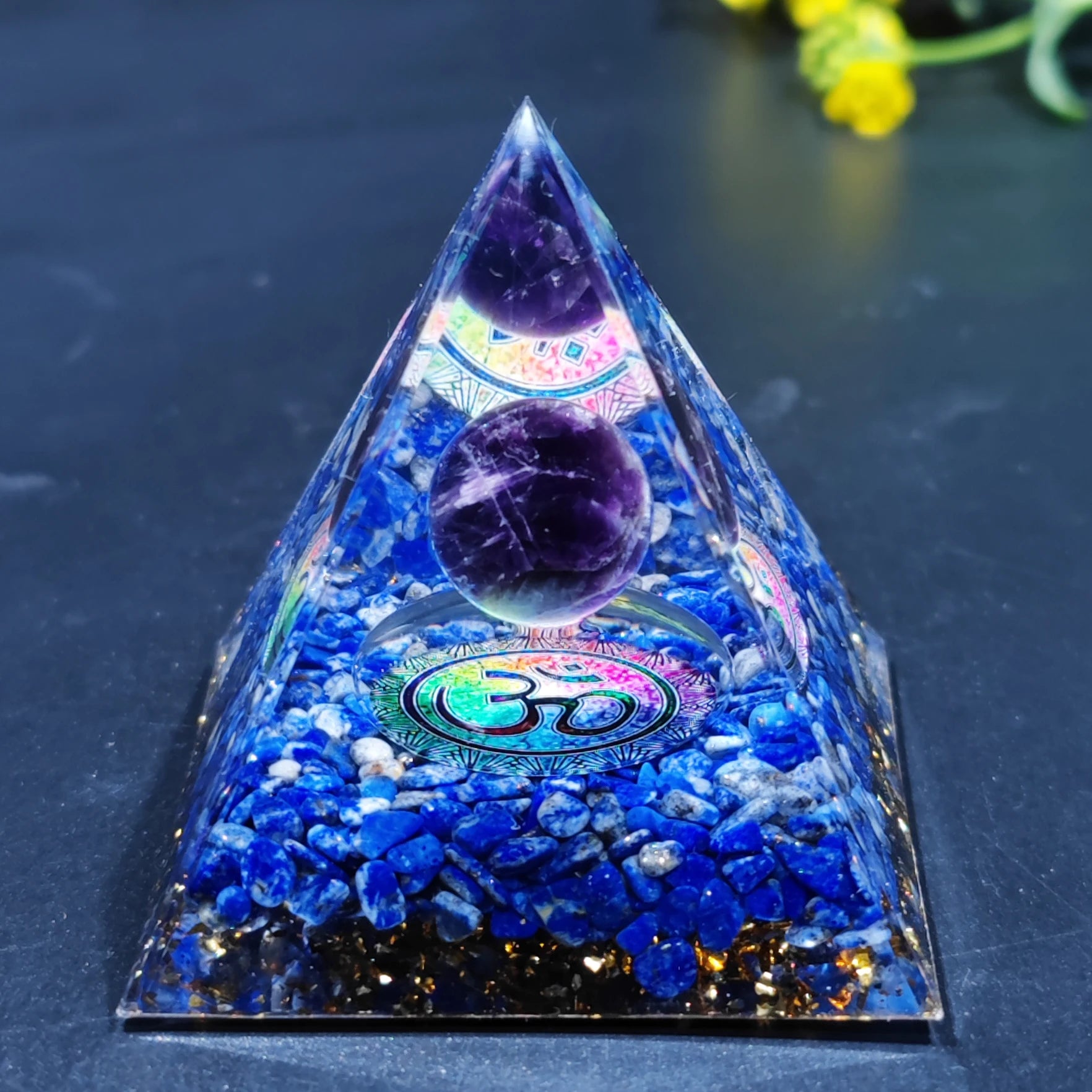 🔮 Amethyst Orgone-Pyramide – Chakra-Energie-Generator für Schutz & Meditation (5cm)