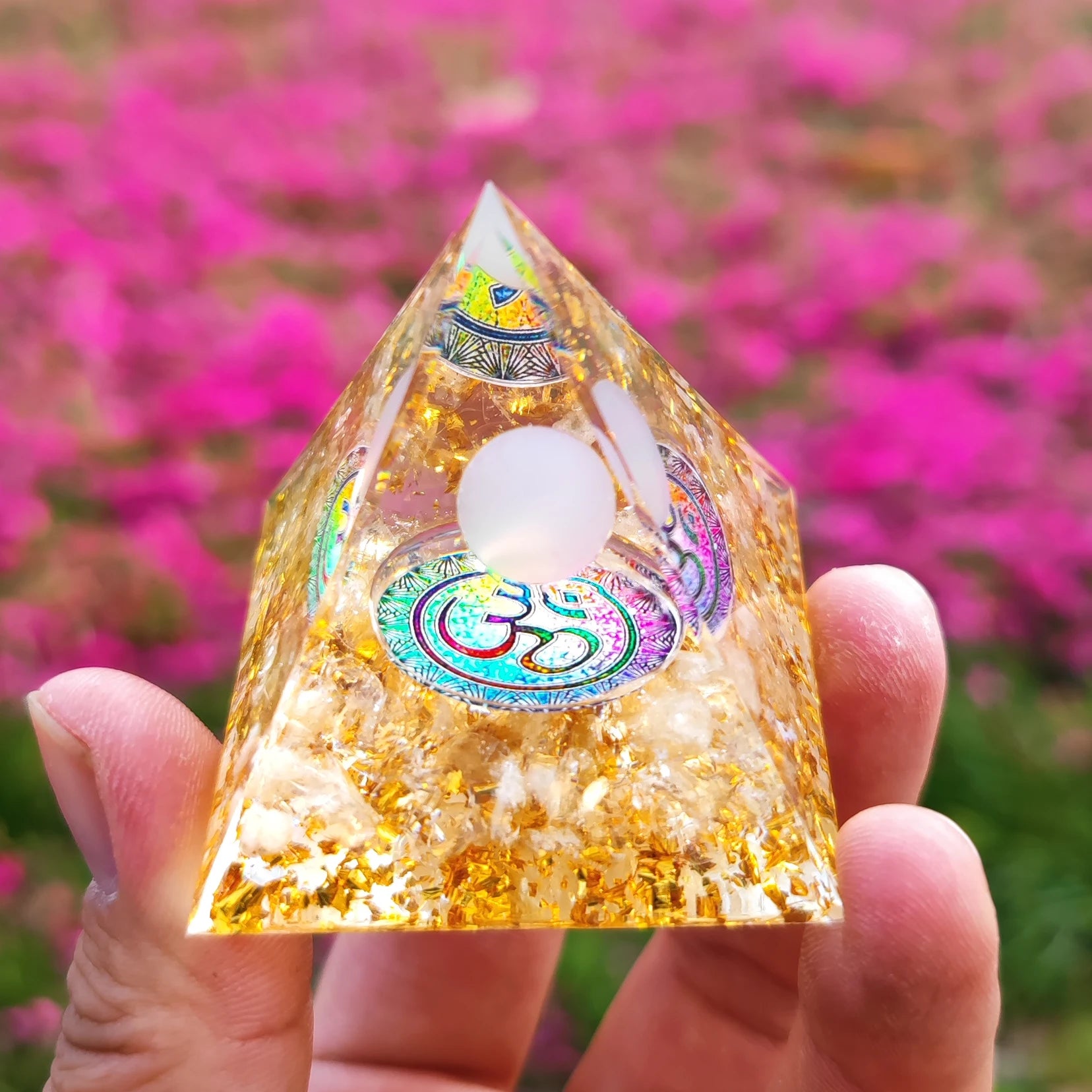 🔮 Amethyst Orgone-Pyramide – Chakra-Energie-Generator für Schutz & Meditation (5cm)