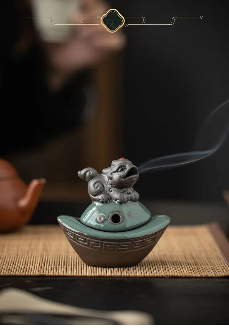 Mini-Räuchergefäß „Pixiu“ aus Keramik – Feng Shui Dekoration für Reichtum & Glück