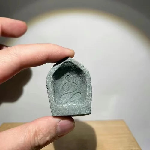 🧘♂️ Chinesische Krieger-Mönch-Statue – Zen-Mikrolandschaft & Gartendekoration