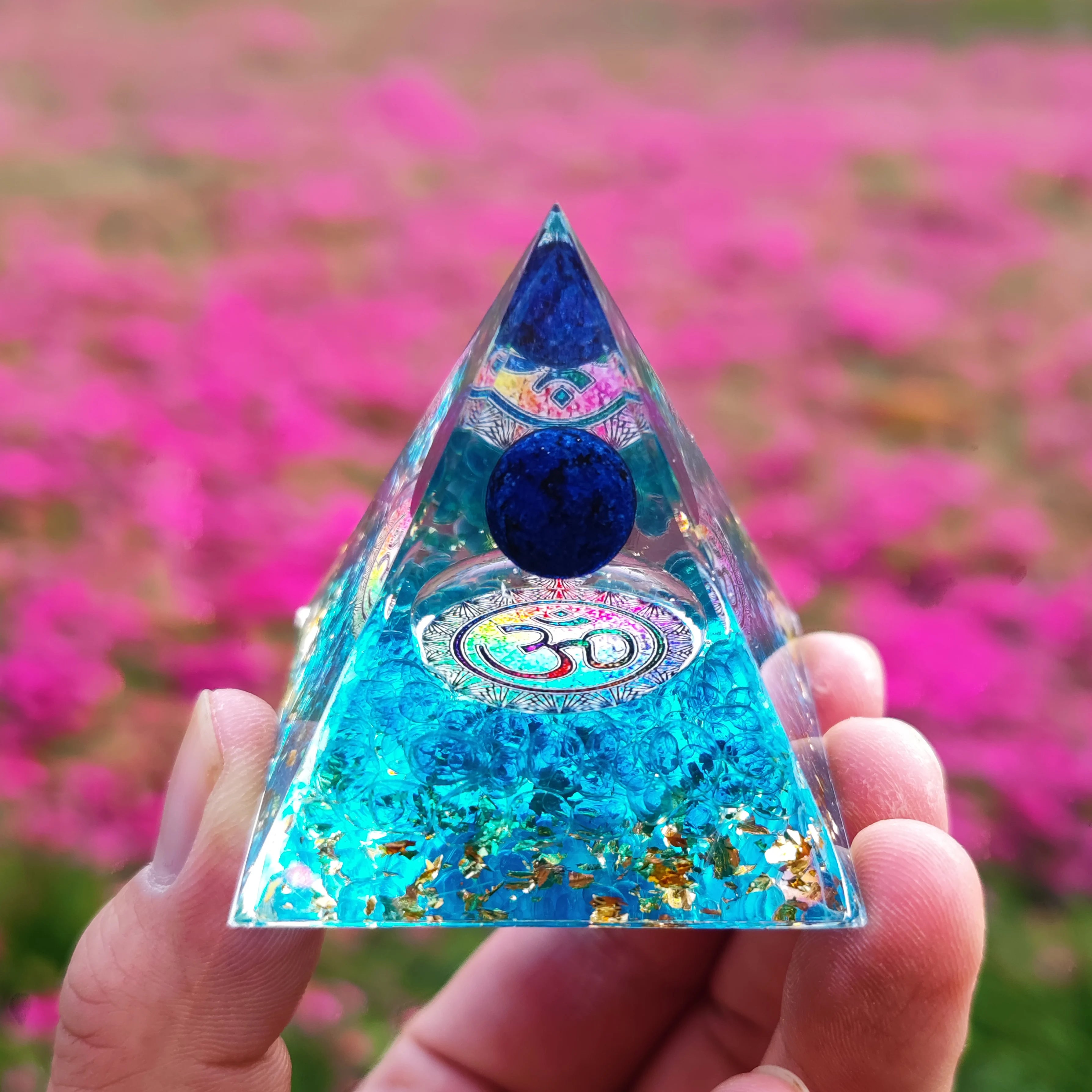 🔮 Amethyst Orgone-Pyramide – Chakra-Energie-Generator für Schutz & Meditation (5cm)