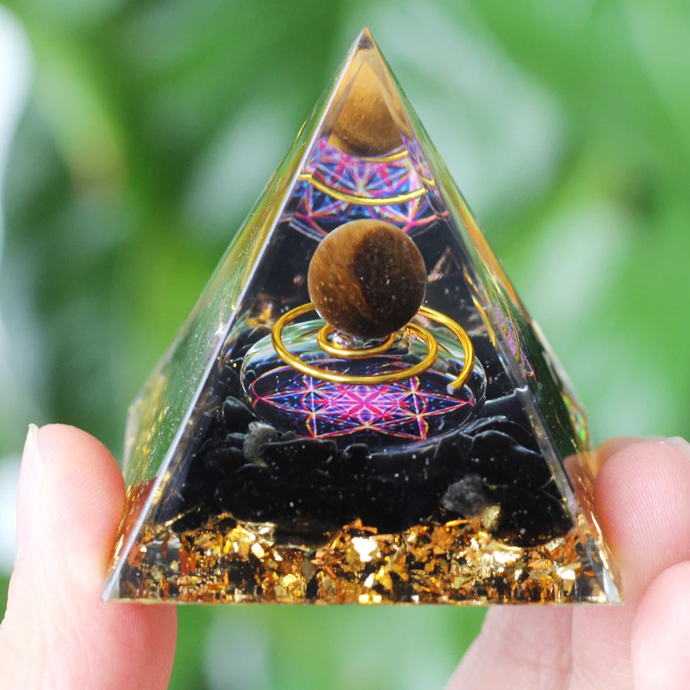 🔮 Amethyst Orgone-Pyramide – Chakra-Energie-Generator für Schutz & Meditation (5cm)