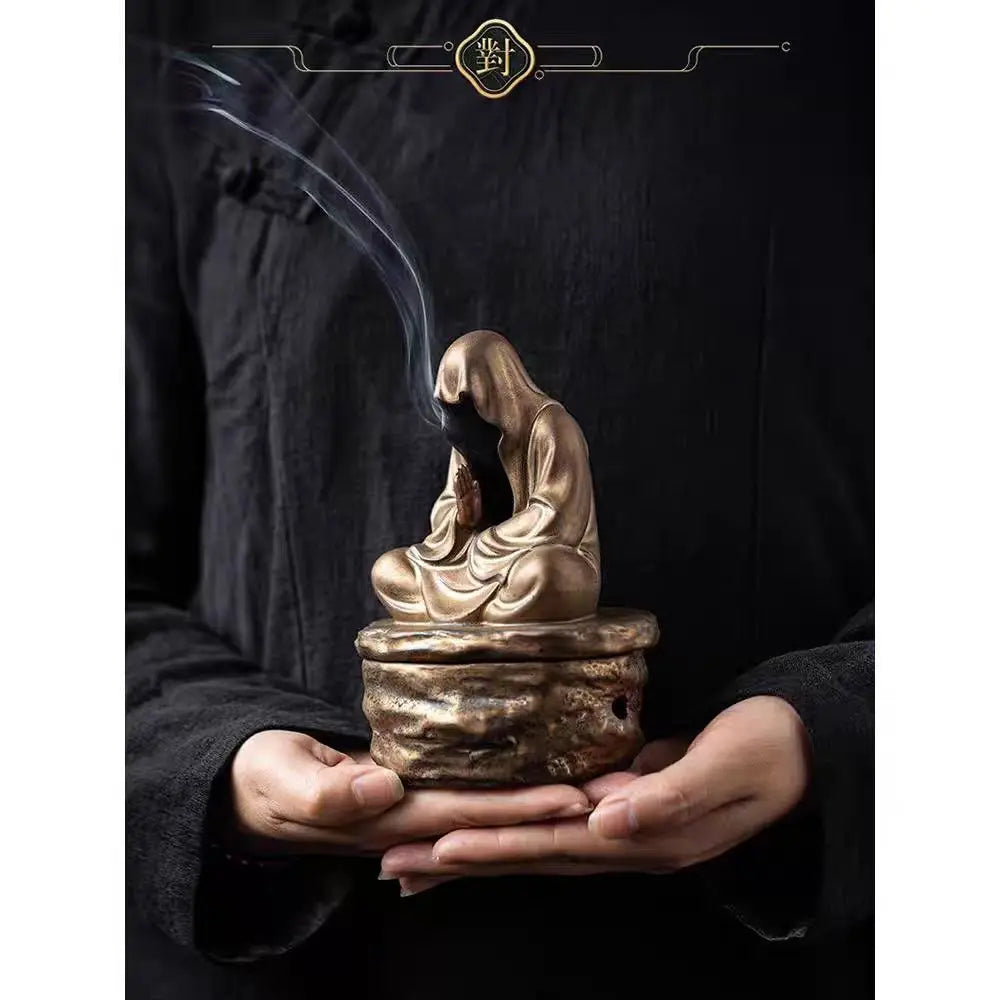 Keramik Räuchergefäß – Formloser Buddha Mönch für Meditation & Zen Dekoration