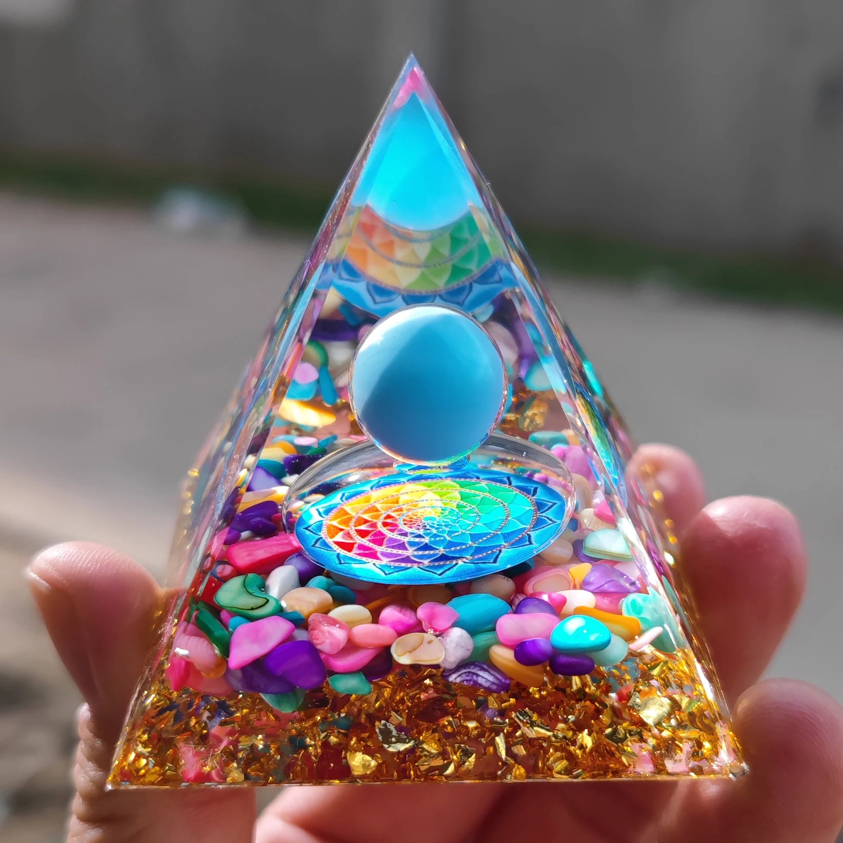 🔮 Amethyst Orgone-Pyramide – Chakra-Energie-Generator für Schutz & Meditation (5cm)