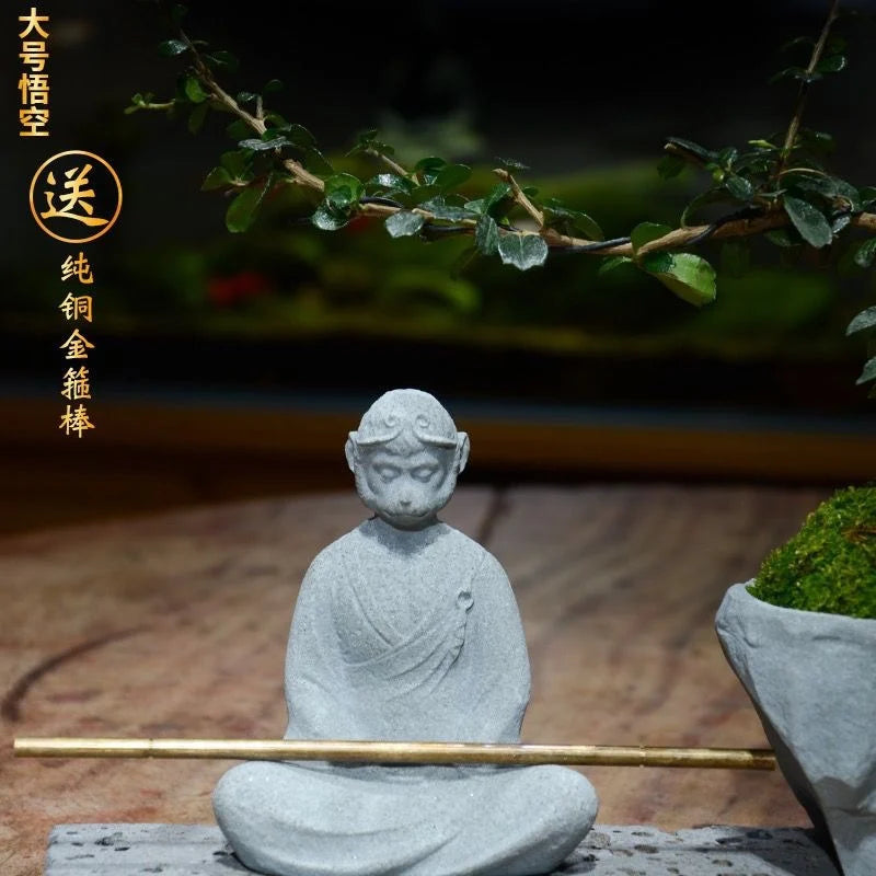🧘♂️ Chinesische Krieger-Mönch-Statue – Zen-Mikrolandschaft & Gartendekoration