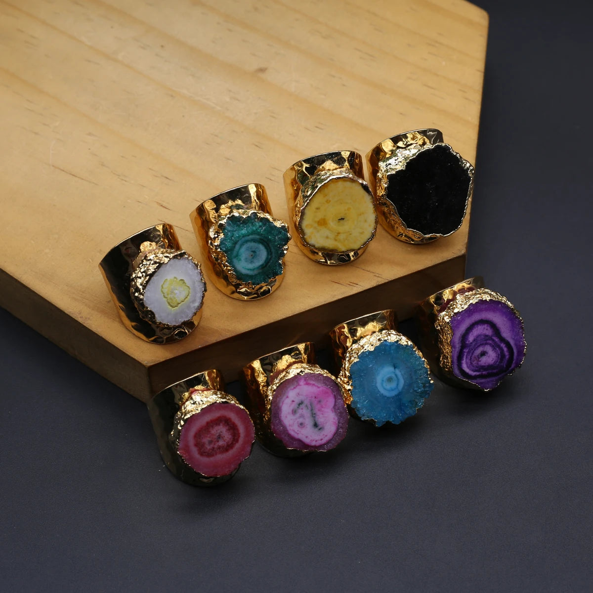 đ NatĂźrlicher Druzy Achat Ring â Verstellbarer Goldplattierter Geoden-Kristall (8 Farben)