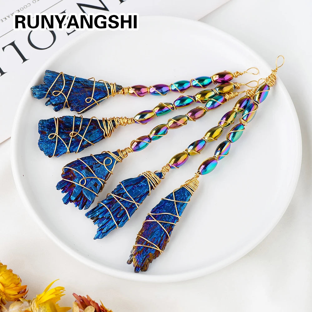 🖤 Kristallbesen mit Schwarzem Turmalin – Aura Blaze Feder in Blau (12–14 cm)