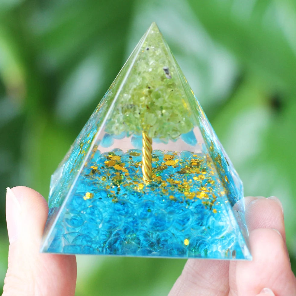 🔮 Amethyst Orgone-Pyramide – Chakra-Energie-Generator für Schutz & Meditation (5cm)