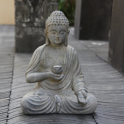 🕊️ Zen Solar Buddha Statue – Resin Meditation Decor (18cm)